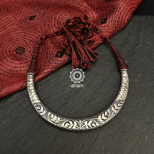 Handmade Chitai work 92.5 Sterling silver hasli. 
Can be worn both ways and comes with adjustable thread for ease of wearing. 
A bestseller and a classic piece that has stood the test of time and is bound to become a family heirloom. 
