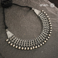 This Mewad Silver Neckpiece is crafted with 92.5 silver and is the perfect addition to your silver box. It can be worn alone or layered, making it a versatile and stylish accessory for any occasion.