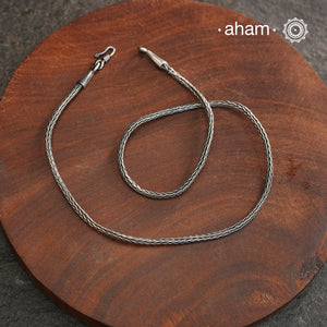 Handcrafted 92.5 sterling silver neckpiece. Wear it as it is or with a pendant.
