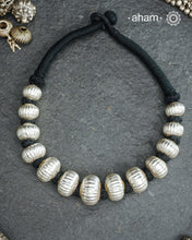 A classic! The silver-coated Wax beads deliver a timeless, iconic look that complements any western or Indian clothes.