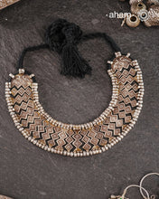 Mewad Silver Neckpiece
