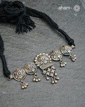 Handcrafted 92.5 sterling silver choker.
Simple, elegant, and perfect for work and casual wear.