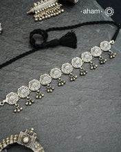 Handcrafted 92.5 sterling silver choker.
Simple, elegant, and perfect for work and casual wear.