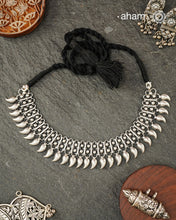 Mewad Silver Neckpiece