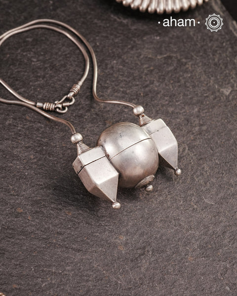 Vintage Lingam Silver Neckpiece