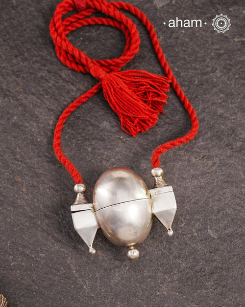 Vintage Lingam Silver Neckpiece