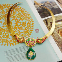 This Beautiful gold tone silver Hasli stands out from the crowd with a unique design and kundan work. The versatile accessory can be worn to complement any outfit - from formal suits to traditional Indian ethnic wear. When looking for a stylish yet practical accessory, this is the one you want.