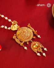 Temple Work Gold Polish Silver Neckpiece