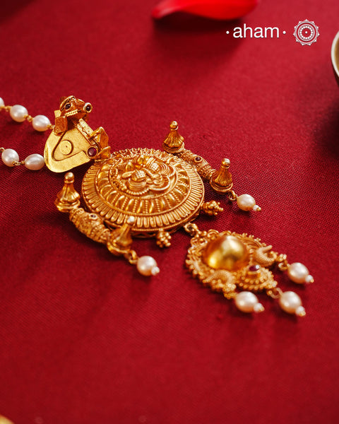 Temple Work Gold Polish Silver Neckpiece