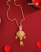 Temple Work Gold Polish Silver Neckpiece