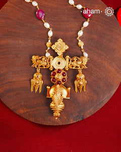 Temple Work Gold Polish Silver Neckpiece