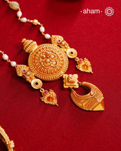 Temple Work Gold Polish Silver Neckpiece