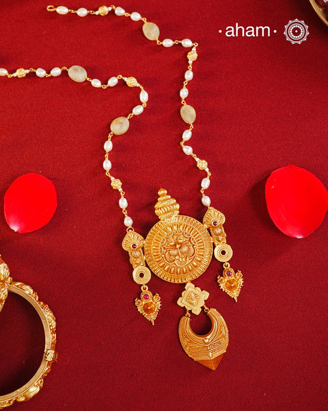 Temple Work Gold Polish Silver Neckpiece