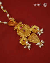 Temple Work Gold Polish Silver Neckpiece
