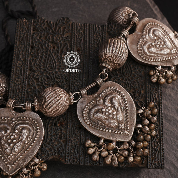 For those who enjoy and appreciate traditional tribal pieces, this one is for you. A beautiful statement neckpiece with heart shaped pendants with peacock motifs on them along side some big vintage beads and ghungroos. A stunning piece this one is.