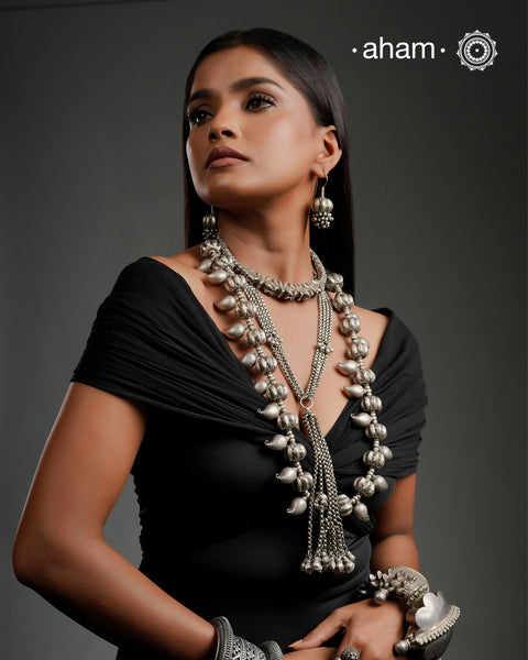 A beautiful stunning Ambi Bead Neckpiece, simple, bold and striking piece.