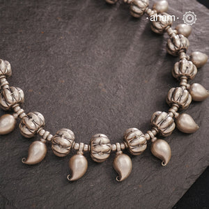 A beautiful stunning Ambi Bead Neckpiece, simple yet striking piece.