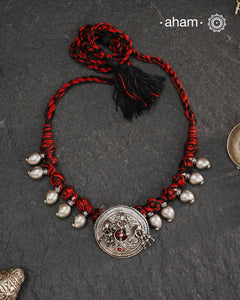 Tribal Borla Silver Neckpiece with adjustable thread.
The Rajasthani Borla/Mangtika along with beautiful trinket silver beads has been given a new twist by threading them into a beautiful unique short neckpiece. A perfect, unique piece to wear with your ethnic wear.