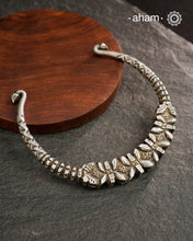 A solid silver Hasli. A beautiful tribal piece from Rajasthan/ Gujarat.&nbsp;