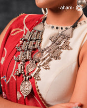 Tribal Three Line Silver Neckpiece