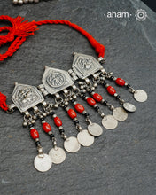 The Tribal Silver Choker features a lightweight design that balances minimalism with striking elegance. Crafted to offer subtle sophistication, this choker enhances any outfit with its refined simplicity, making it a versatile and timeless addition to your jewellry collection.