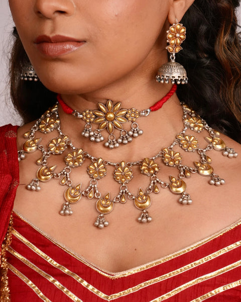 Bandhel Two Tone Silver Neckpiece