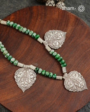 Peepul Patra Tree Agate Silver Neckpiece