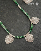 Peepul Patra Tree Agate Silver Neckpiece