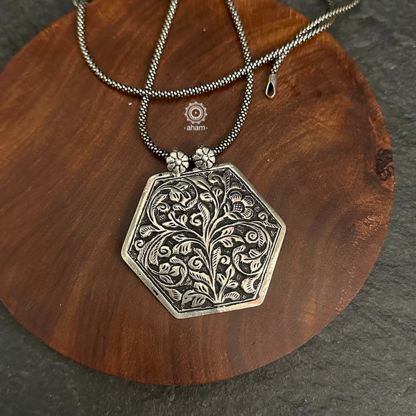 Silver Pendant in 92.5 sterling silver with Chitai work. Great for work and everyday wear. (Does not include chain)