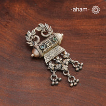 This classic silver pendant features beautifully detailed peacocks and is handcrafted in 92.5 silver by skilled artisans from Rajasthan. Enhance your professional look with this exquisite piece.
(Does not include chain)