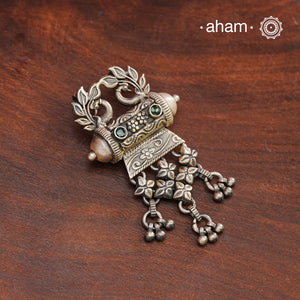 This classic silver pendant features beautifully detailed peacocks and is handcrafted in 92.5 silver by skilled artisans from Rajasthan. Enhance your professional look with this exquisite piece.
(Does not include chain)