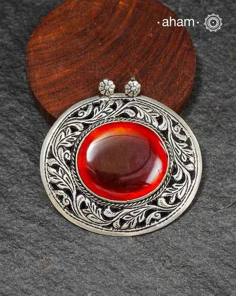 Mewad drop silver pendant with Maroon stone highlight and chitai work. Crafted in 92.5 silver.
