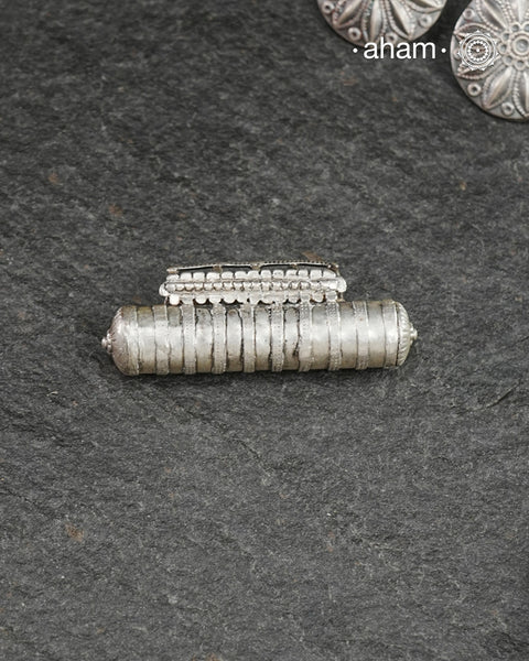 Vintage Silver Pendant from the south of India.Beautiful handcrafted pendant from a bygone area, that bring back memories and stories of that time.