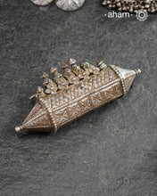 Vintage Silver Pendant. Beautiful handcrafted pendant from a bygone area, that bring back memories and stories of that time. Wear it with a long chain or with a black thread, or layer them with to create a distinct look.
Region: South of India