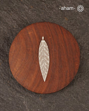Little charm pendants crafted in 925 silver.