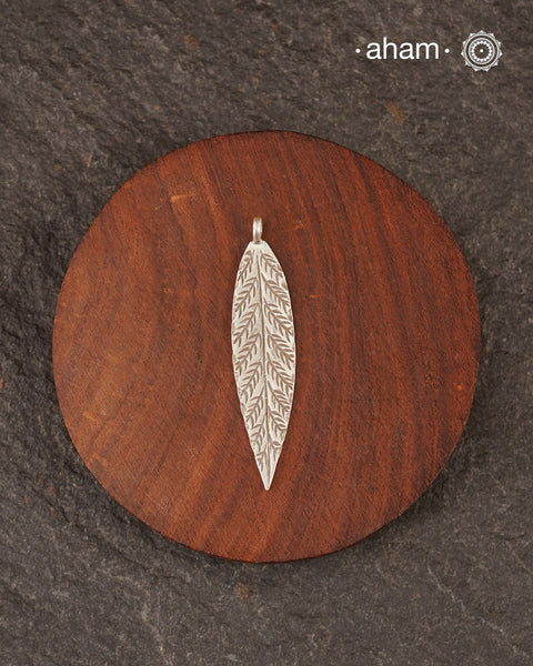 Little charm pendants crafted in 925 silver.