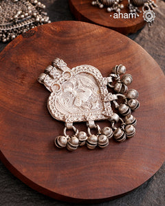 Beautiful handcrafted tribal silver pendant of a hero on a horse from a bygone area, that bring back memories and stories of that time. Wear it with a long chain or with a black thread, or layer them to create a distinct look.