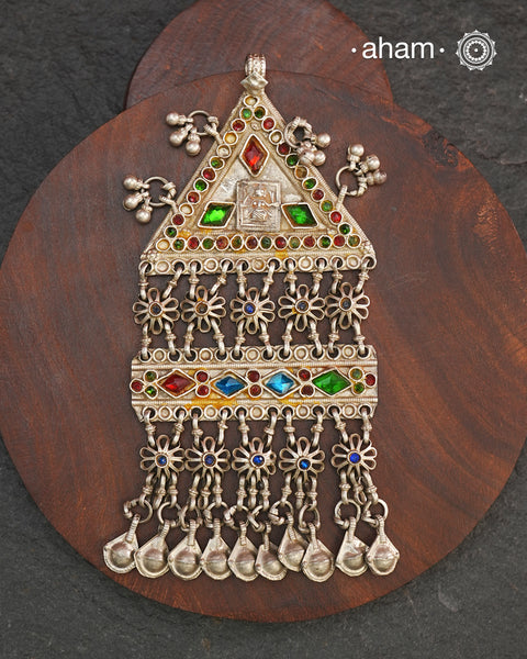 Beautiful handcrafted tribal silver pendant from a bygone area, that bring back memories and stories of that time. Wear it with a long chain or with a black thread, or layer them to create a distinct look.&nbsp;