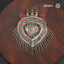 Beautiful handcrafted Arrowhead tribal silver pendant with Fish- Matsya, a symbol of fertility stamped in the center, A piece from a bygone area, that bring back memories and stories of that time. The pendant has some beautiful stone highlights that bring out the beauty of the piece even more. Wear it with a long chain or with a black thread, or layer them to create a distinct look.