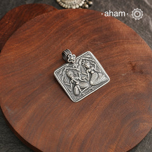 Discover the charm of traditional craftsmanship with our Handmade Ganesh Lakshmi 92.5 Sterling Silver Pendant.Expertly crafted using the thapi (stamp die) technique, this pendant reflects the age-old artistry of India’s tribal communities. Known by various names like Kavach, Mandaliya, Patri, and Kathla, amulet pendants have long been cherished as symbols of passive worship—a way to keep your deity, Kuldevta, or Kuldevi close to your heart. Traditionally worn on a cord or silver chain, this striking amulet 