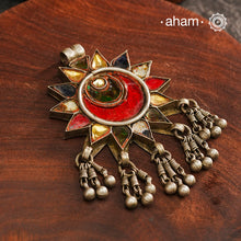Beautiful handcrafted tribal silver glass pendant from a bygone area, that bring back memories and stories of that time.Wear it with a long chain or with a black thread, or layer them to create a distinct look.