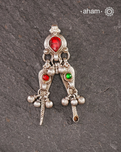 Vintage Silver Pendant
Trivia: This is actually a tooth digger and a ear cleaner. a utilitarian piece of jewellery. This form of jewellery is popular across south east asian countries.