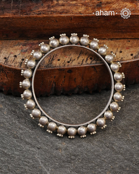 Handcrafted classic Silver kada.