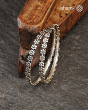 Handcrafted 92.5 Silver Bangles&nbsp;
Perfect for everyday wear.