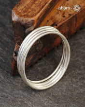 Classic silver bangles;
Comes as a set of four bangles