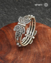 Handcrafted 92.5 silver kada with beautiful tar work and kemp stones embellishments. The price is for one piece kada only.