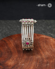 Rava work Everyday wear silver bangles crafted in 92.5 silver. Works great when stacked with other bangles or even just by itself. 