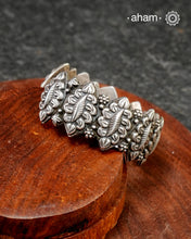 Handcrafted Mewad 92.5 sterling silver kada with intricate motifs.
Classic statement pieces which are a must have in every jewellery lovers collection.