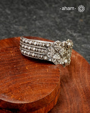 Mewad Silver HandCuff (Open Cuff)