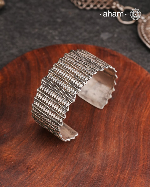Mewad Silver HandCuff (Open Cuff)